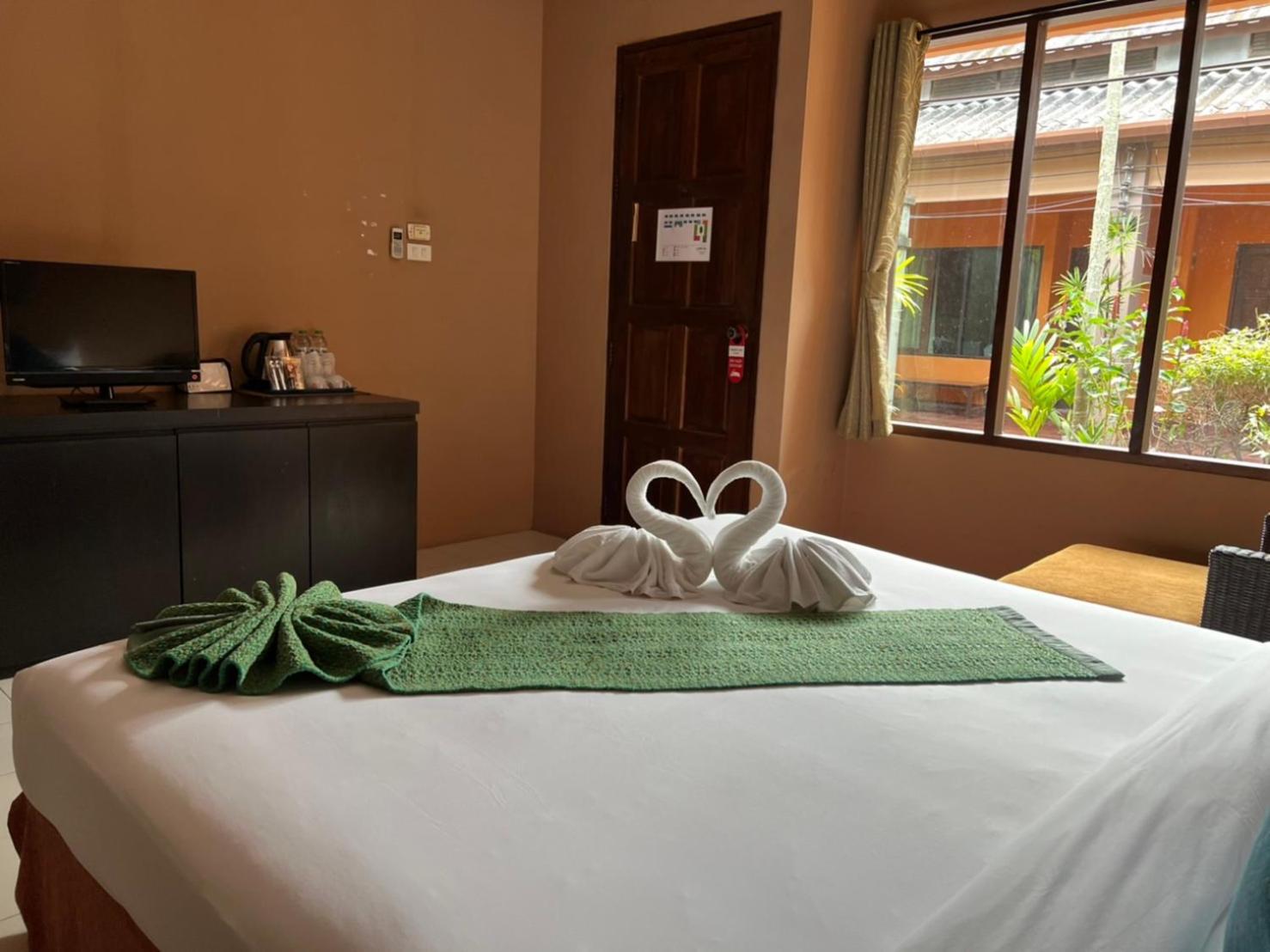 Phuket Siam Villas - SHA PLUS Chalong Bagian luar foto