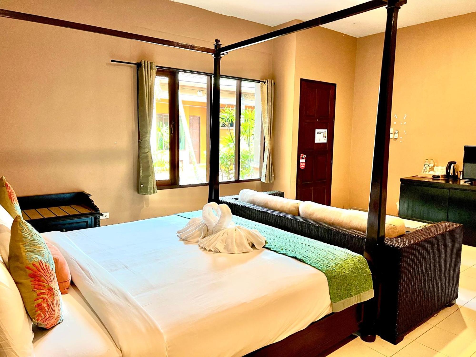 Phuket Siam Villas - SHA PLUS Chalong Bagian luar foto
