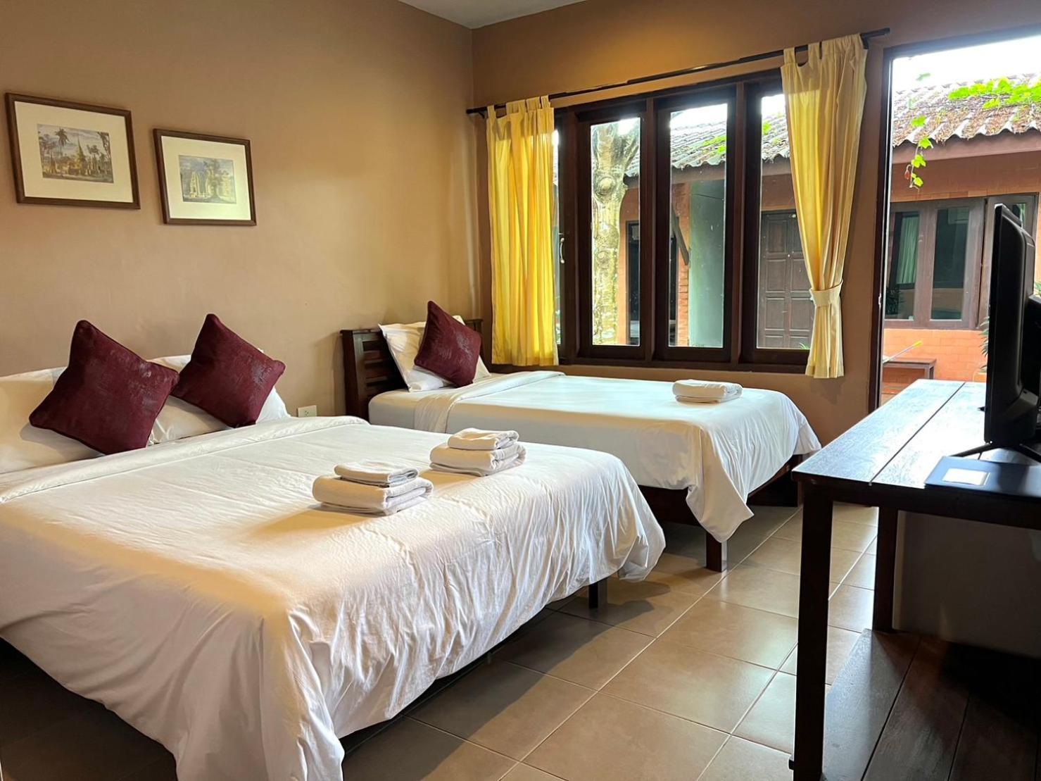 Phuket Siam Villas - SHA PLUS Chalong Bagian luar foto